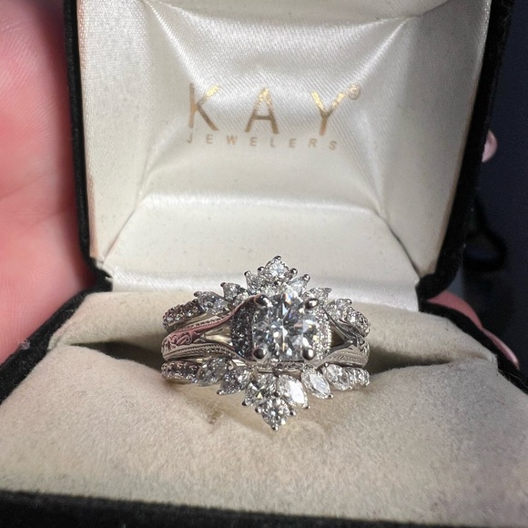 Neil Lane Vintage Style White Gold Diamond Ring with Enhancers, size 5.75 - Picture 2 of 8